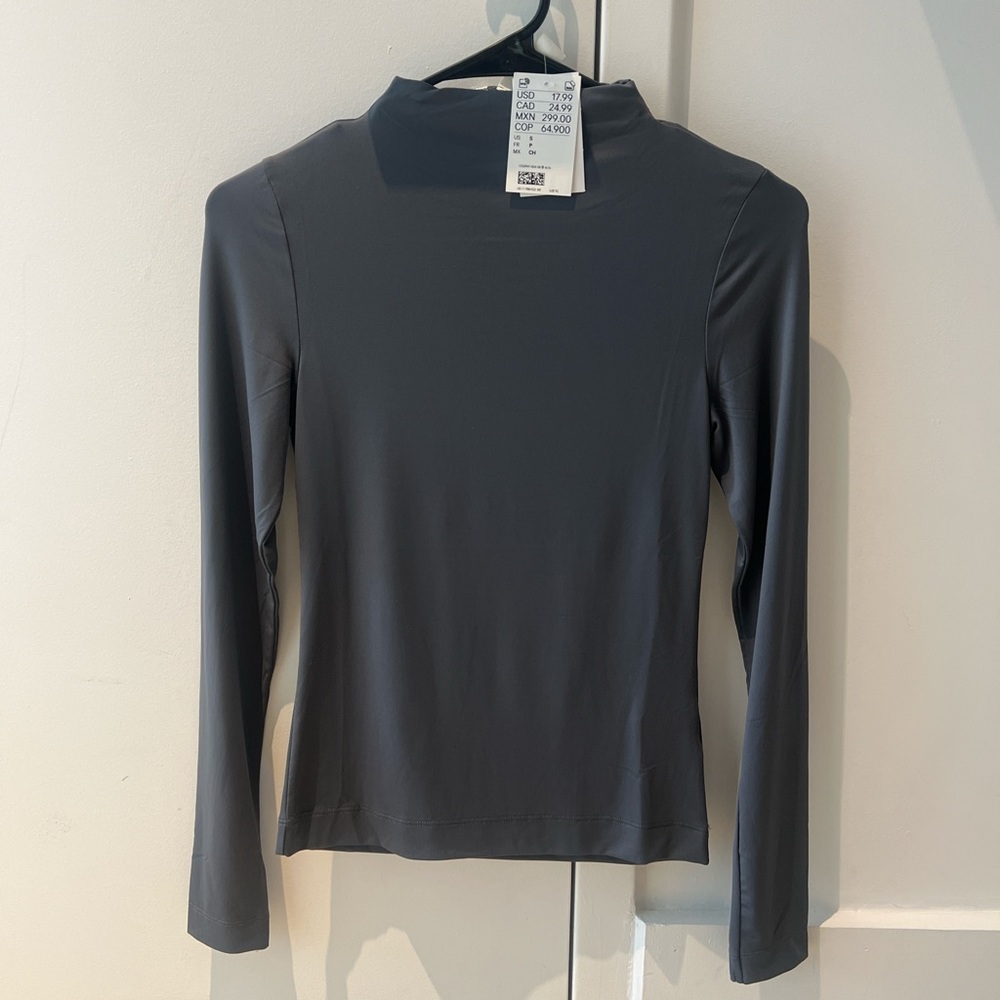 (SOLD) H&M Gray Long Sleeve Women's Top